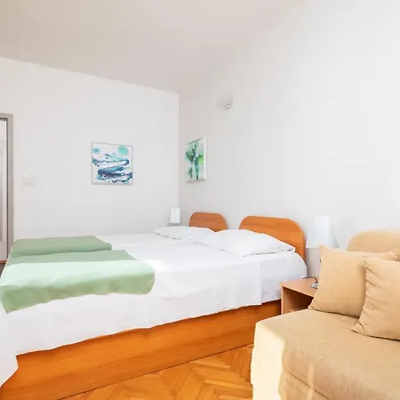 Beach Porat Apartahotel 3*